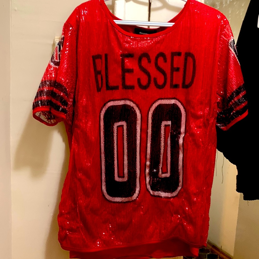 2x Ashley Stewart sequin Tee🤗